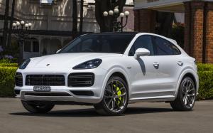 Porsche Cayenne Turbo S E-Hybrid Coupe 2020 года (AU)